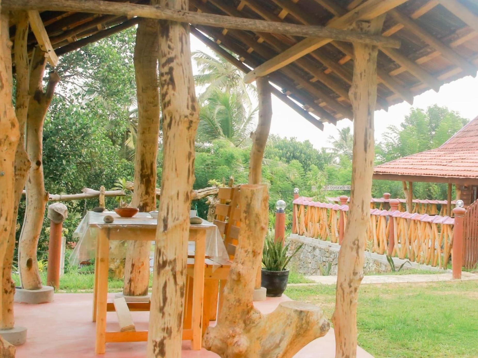 Villa Blue Ocean Tree House Hiriketiya Dikwella Sur Exterior foto