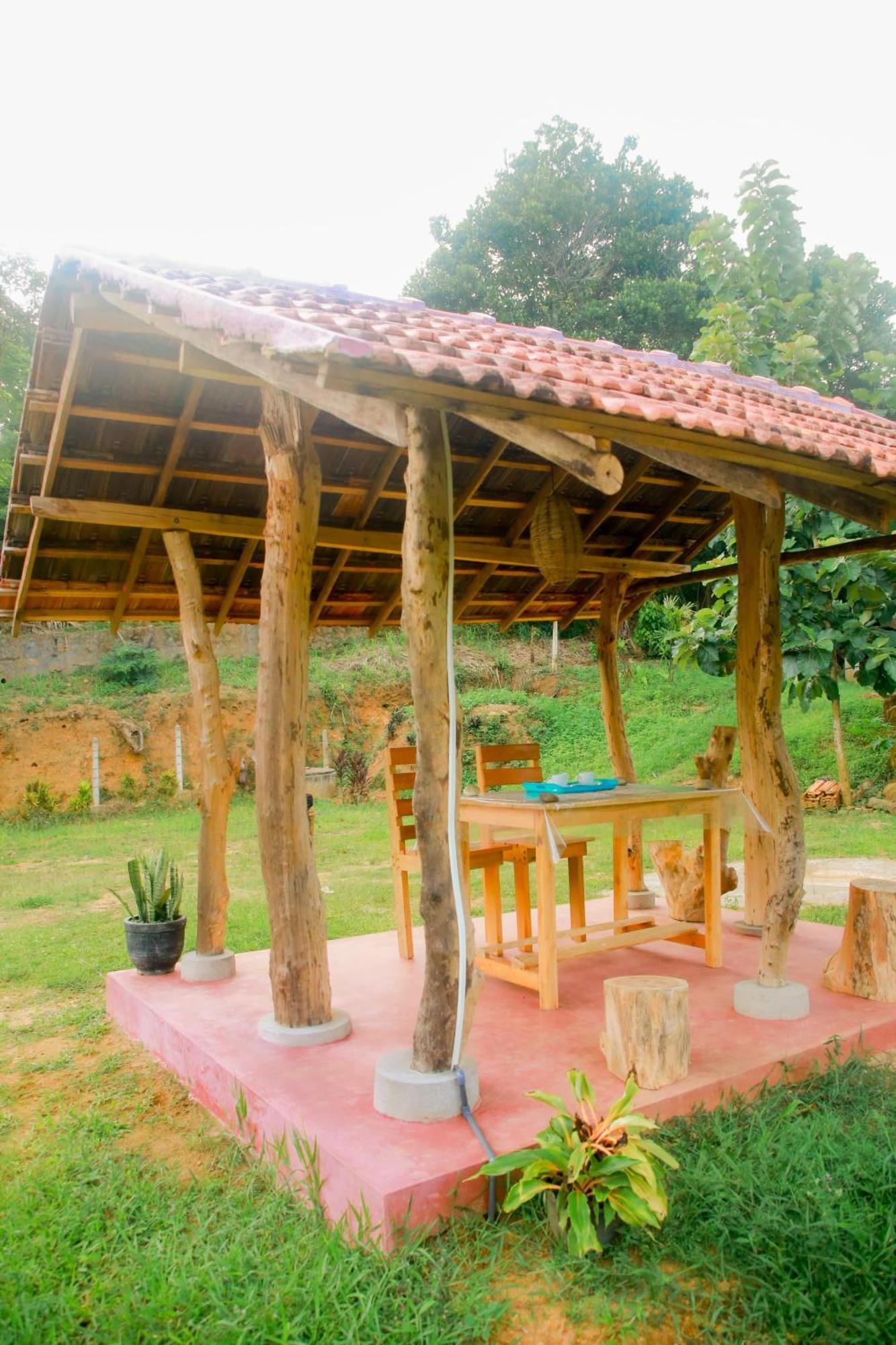 Villa Blue Ocean Tree House Hiriketiya Dikwella Sur Exterior foto